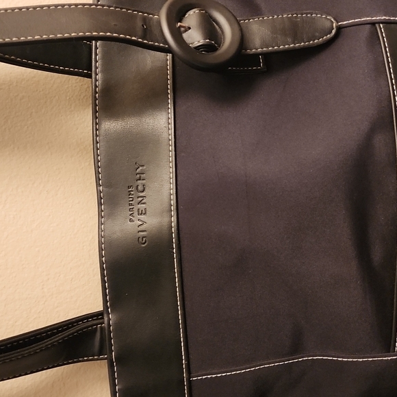Givenchy bag - Picture 4 of 5